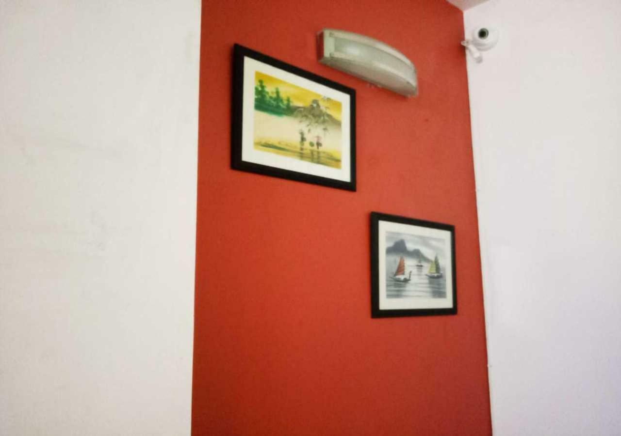 J P Residency Hotel Greater Noida Luaran gambar