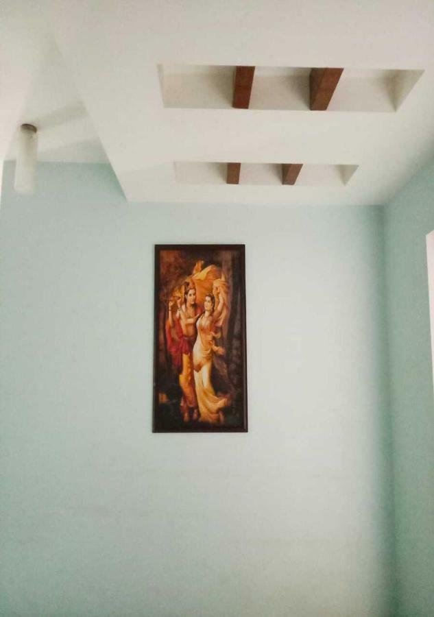 J P Residency Hotel Greater Noida Luaran gambar
